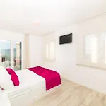 Eni Villa *